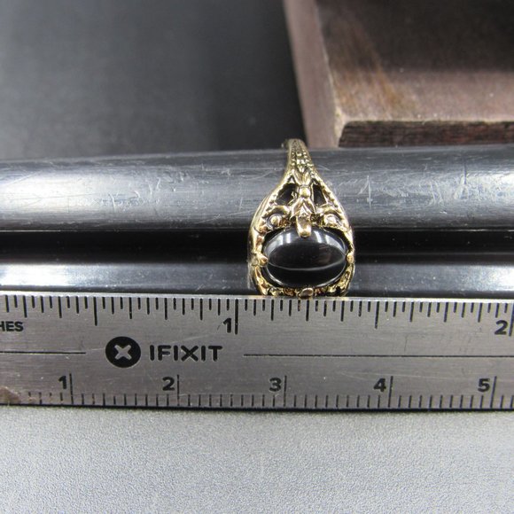 Size 7 Gold Tone Rustic Faux Black Stone Band Ring - Picture 5 of 6